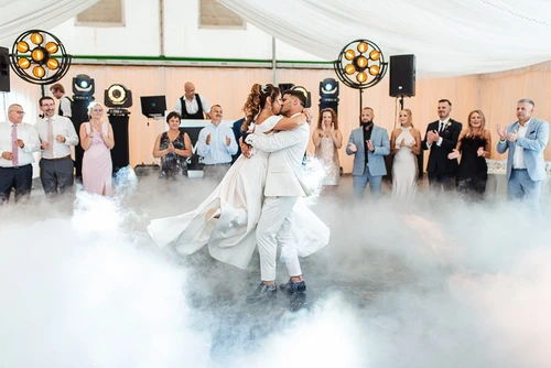 Kamerzysta weselny w Słupcy – profesjonalne nagranie ceremonii ślubnej.